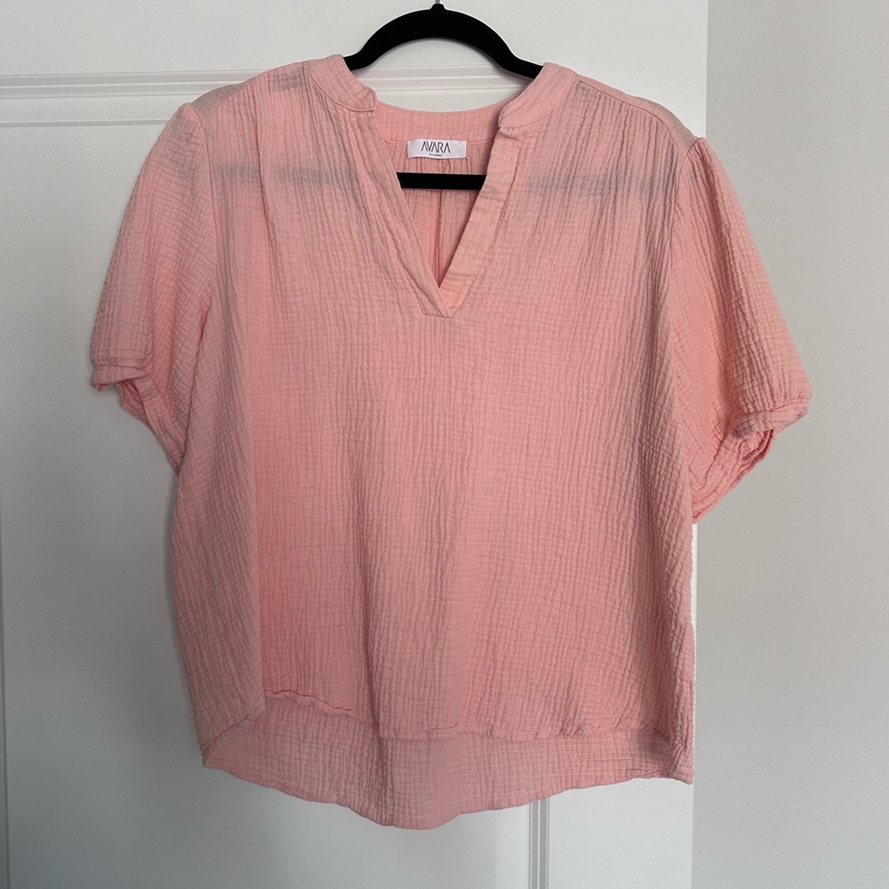Avara gauze peach top. Size XL.